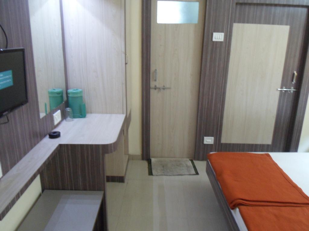 Hotel Vaishali Nashik Habitación foto